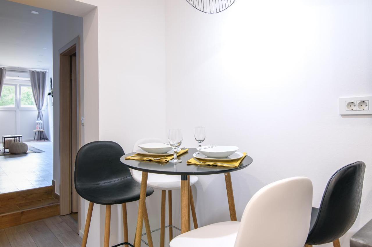 Apartman Sokol**** Lägenhet Velika Gorica Exteriör bild